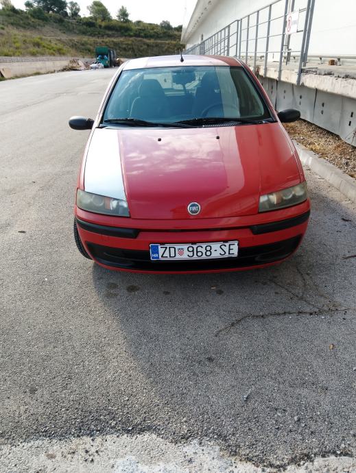 Fiat Punto 1,2. 8V SAMO 72 000 KILOMETARA, fotografija 3
