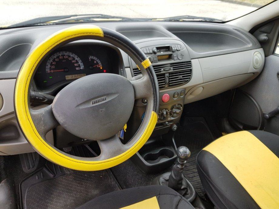 Fiat Punto 1,2, fotografija 12