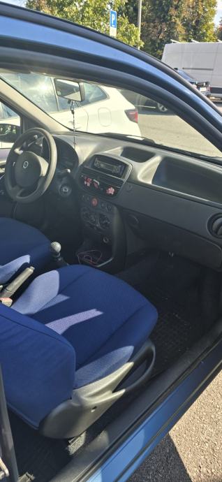 Fiat Punto 1,2, fotografija 3