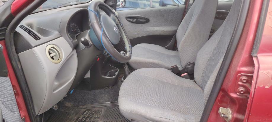 Fiat Punto 1,2, fotografija 2