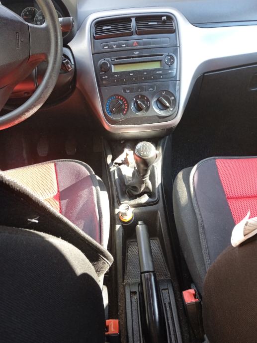 Fiat Punto 1,3 Multijet 16V, fotografija 5