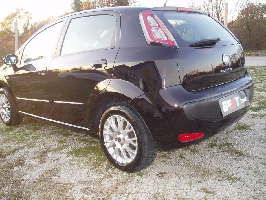 Fiat Punto Evo 1,4 8V PLIN (tvornički )BENZ, 2010 god.