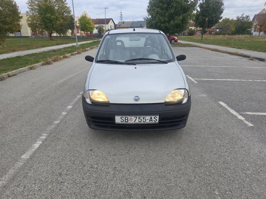 Fiat Seicento 1,1 BENZIN 2004 GODINA, pogled izvana - slika 2