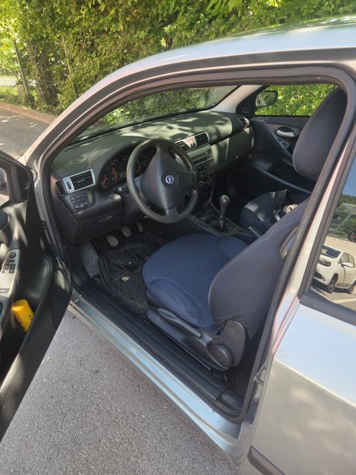 Fiat Stilo 1,9 JTD, fotografija 8