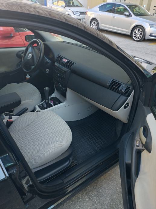 Fiat Stilo 1,9 JTD, fotografija 6