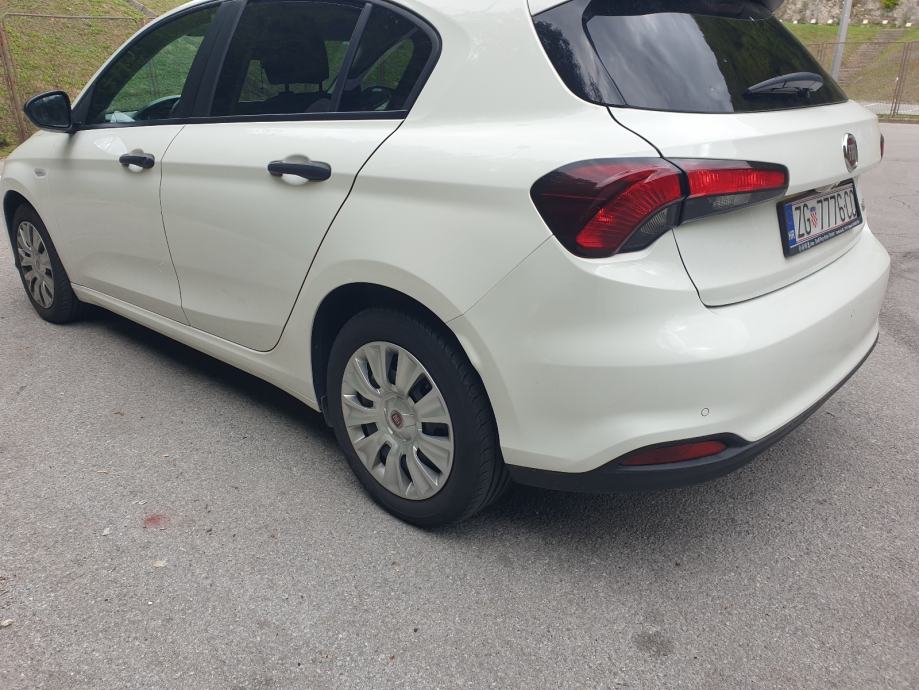Fiat Tipo 1,6 Multijet,servisna,Hr.auto, fotografija 5