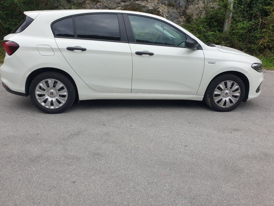 Fiat Tipo 1,6 Multijet,servisna,Hr.auto, fotografija 2