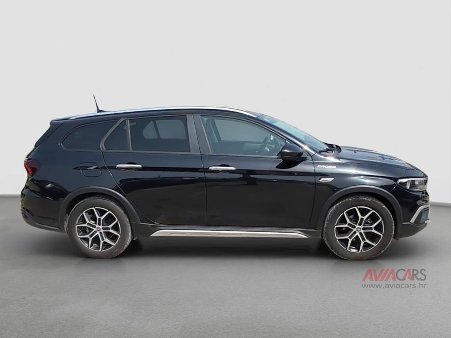 FIAT TIPO CROSS 1.6 JTD 130 KS *VOZILO S JAMSTVOM*, fotografija 8