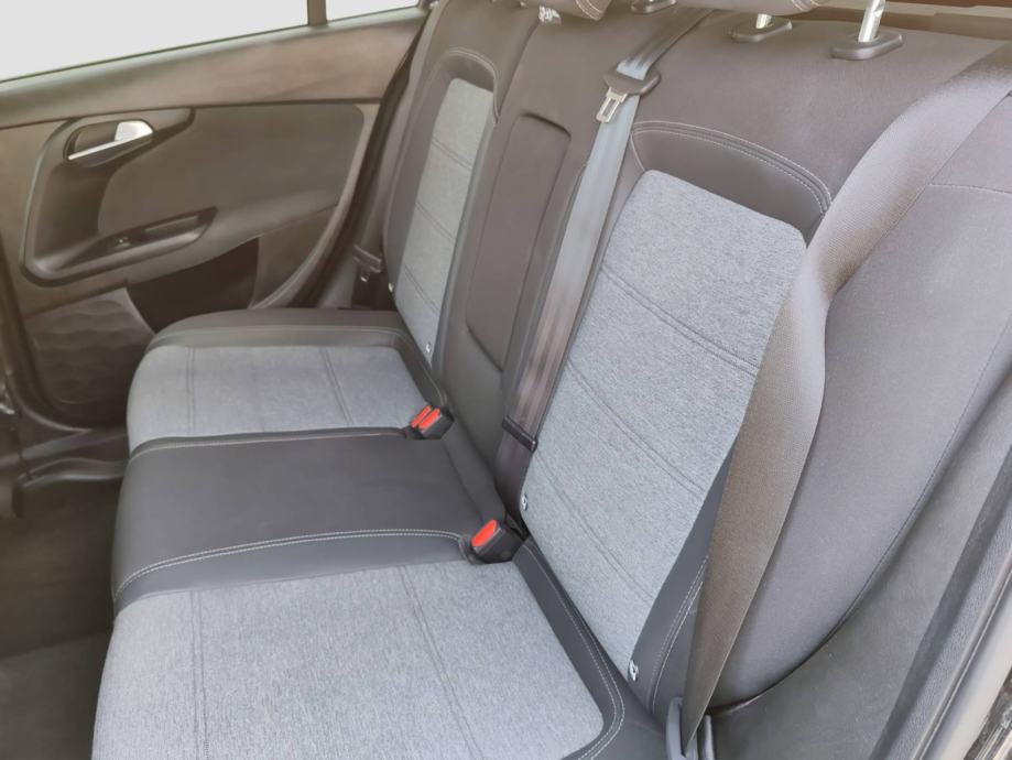 FIAT TIPO CROSS 1.6 JTD 130 KS *VOZILO S JAMSTVOM*, fotografija 16