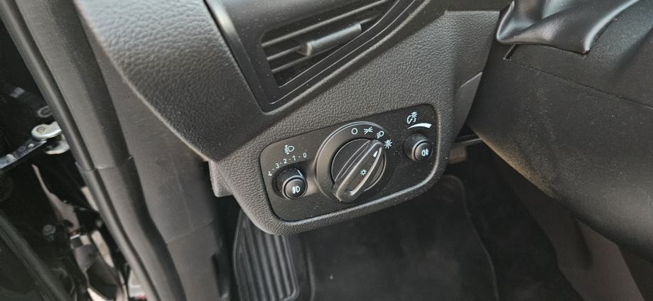 Ford C-Max 1,5 TDCi BUSINESS EDITION navi tempomat, fotografija 14