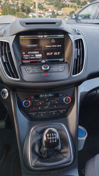 Ford C-Max 1,5 TDCi Titanium, fotografija 11