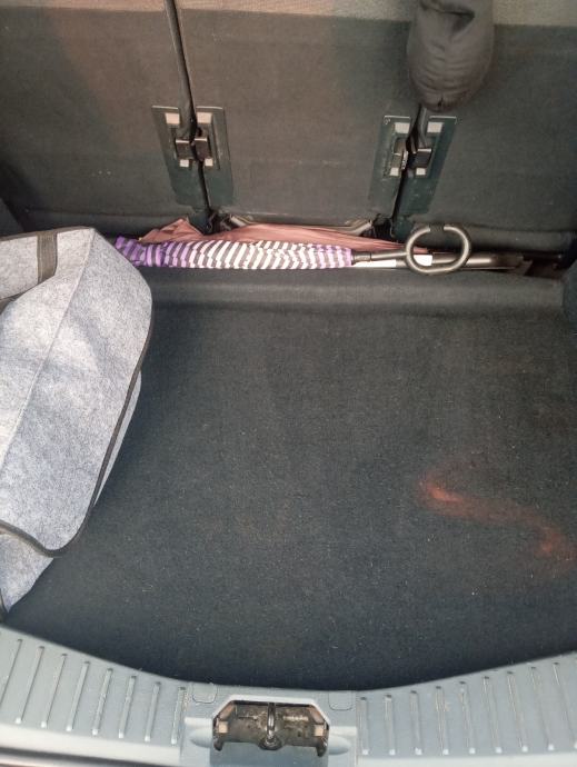 Ford C-Max 1,6 dizel uredan i ispravan vlasnik 4 godine, fotografija 14