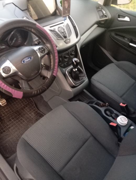 Ford C-Max 1,6 dizel uredan i ispravan vlasnik 4 godine, fotografija 12