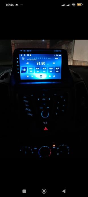 Ford C-Max 1,6 dizel uredan i ispravan vlasnik 4 godine, fotografija 17