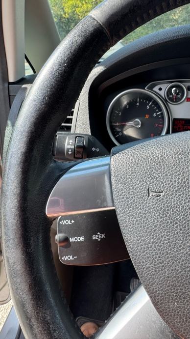 Ford C-Max 1.6, fotografija 14