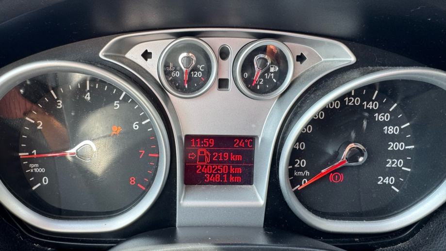 Ford C-Max 1.6, fotografija 9