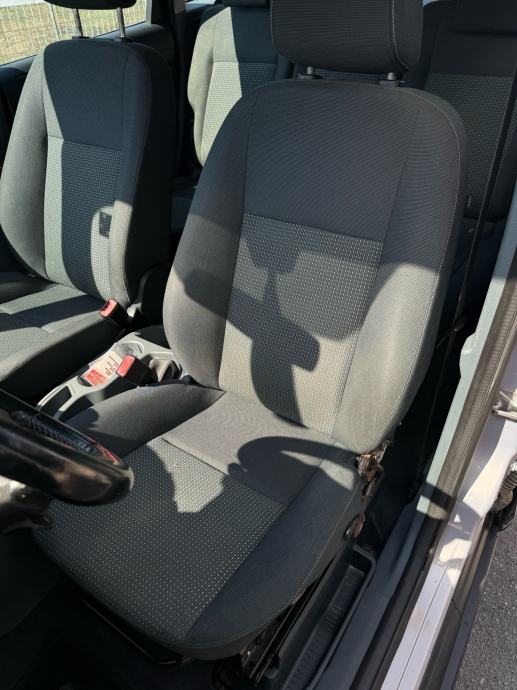 Ford C-Max 1.6 TDCi, fotografija 10