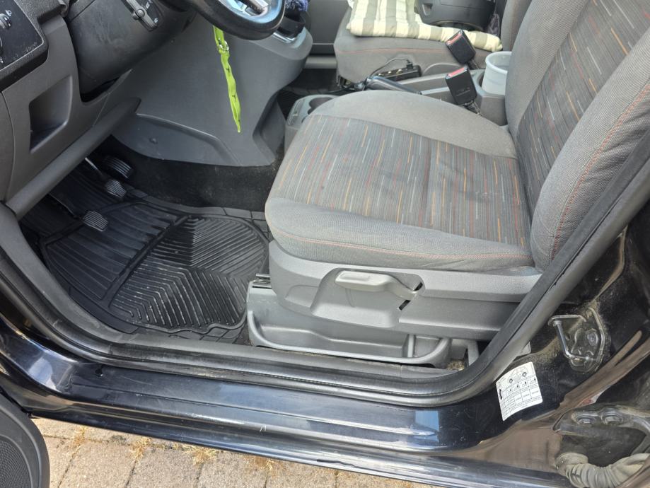 Ford C-Max 1.8 TDCi, 2009. – 150.000 km, 1. vlasnik, reg. do 07.2026, fotografija 19