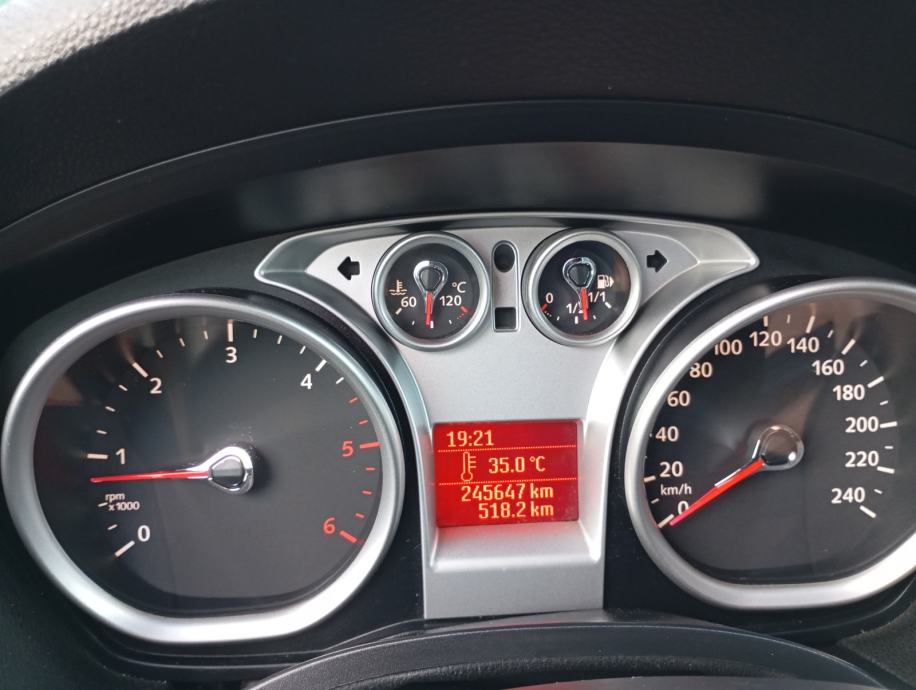 Ford C-Max, fotografija 11