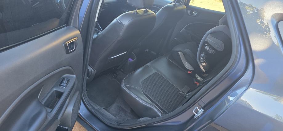 Ford Ecosport 1,5 TDCi, fotografija 12