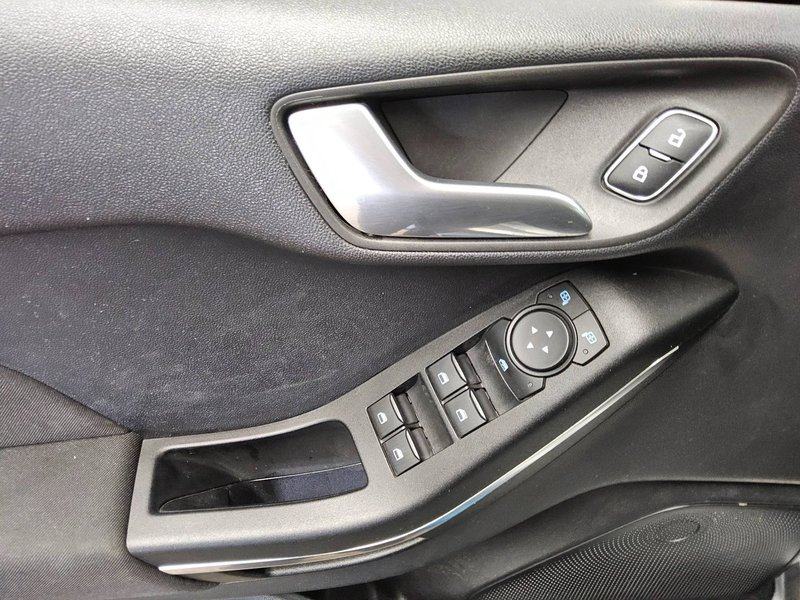 Ford Fiesta 1.0 EcoBoost Titanium • LED, fotografija 9