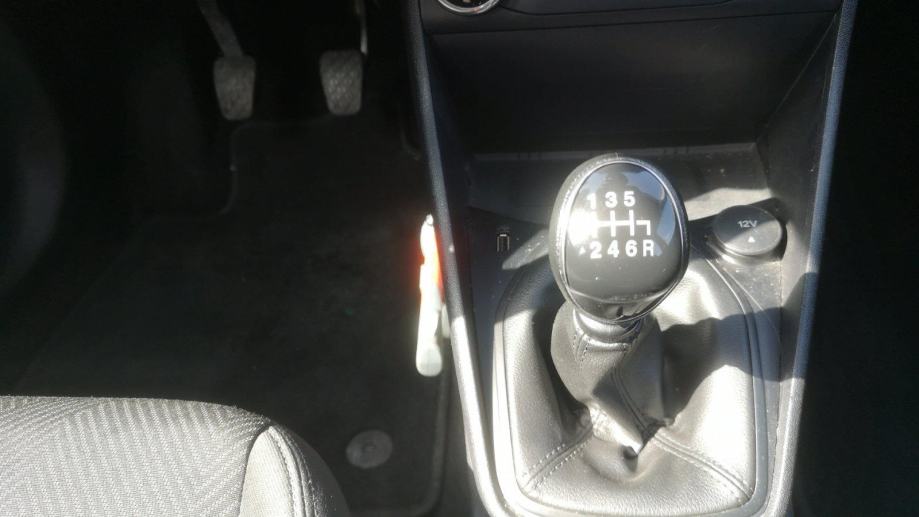 Ford Fiesta 1,0 EcoBoost Titanium, fotografija 7