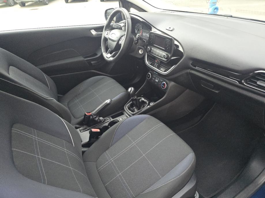 Ford Fiesta 1,0 GDi, fotografija 4