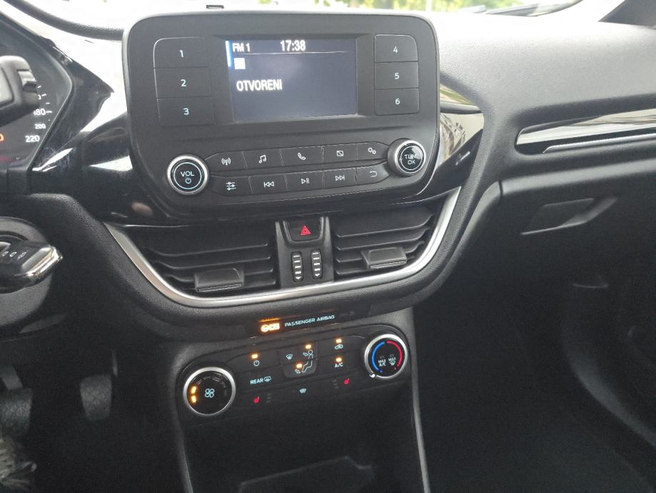 Ford Fiesta 1,0 GDi, fotografija 10