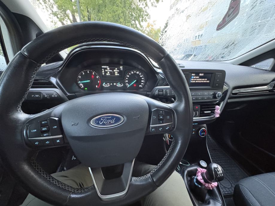 Ford Fiesta 1,0, fotografija 3