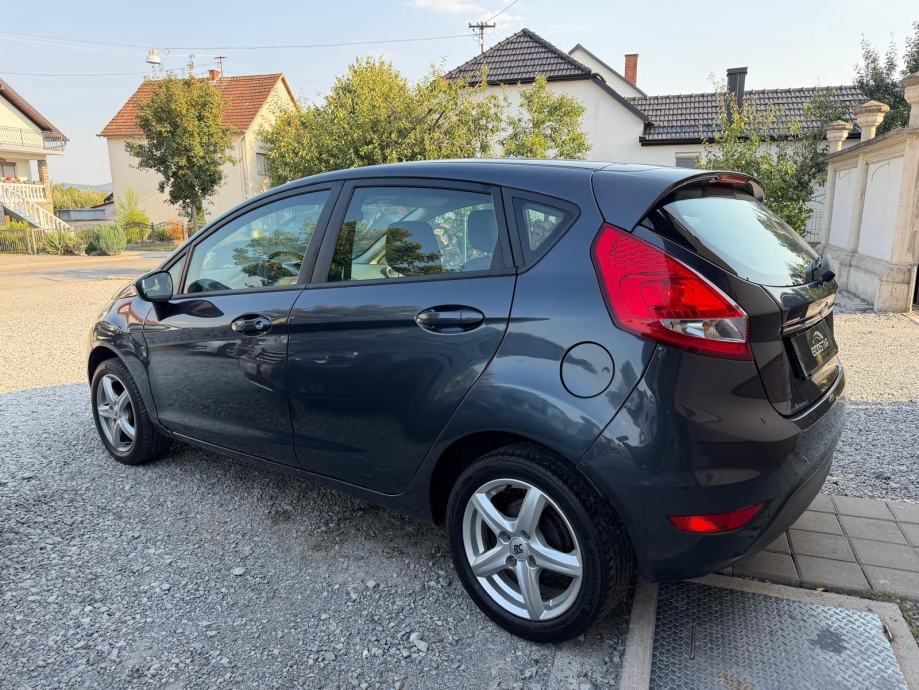 Ford Fiesta 1,2 5 16V 2010 godina #120000 km#, fotografija 5