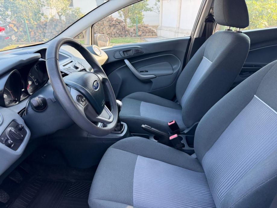Ford Fiesta 1,2 5 16V 2010 godina #120000 km#, fotografija 14