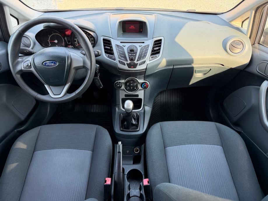 Ford Fiesta 1,2 5 16V 2010 godina #120000 km#, fotografija 18