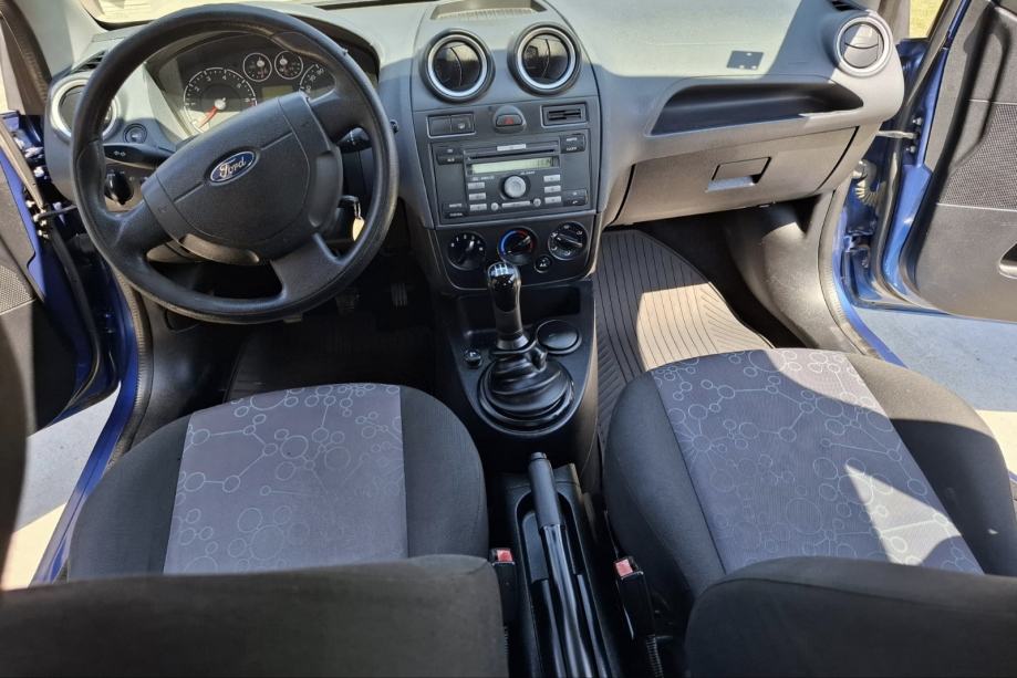 Ford Fiesta 1,2 5 16V, fotografija 6