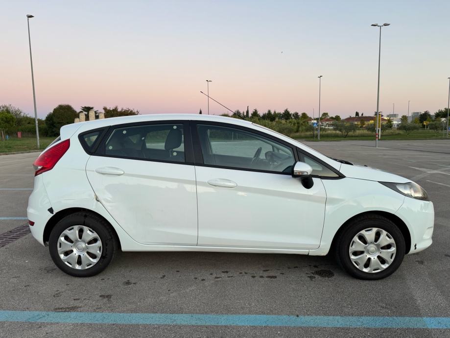 Ford Fiesta 1,2 5 16V, pogled izvana - slika 4