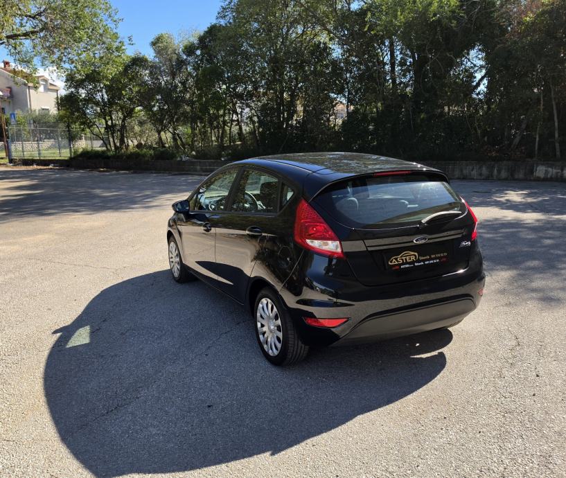 Ford Fiesta 1,2 5 16V TOP STANJE, fotografija 7
