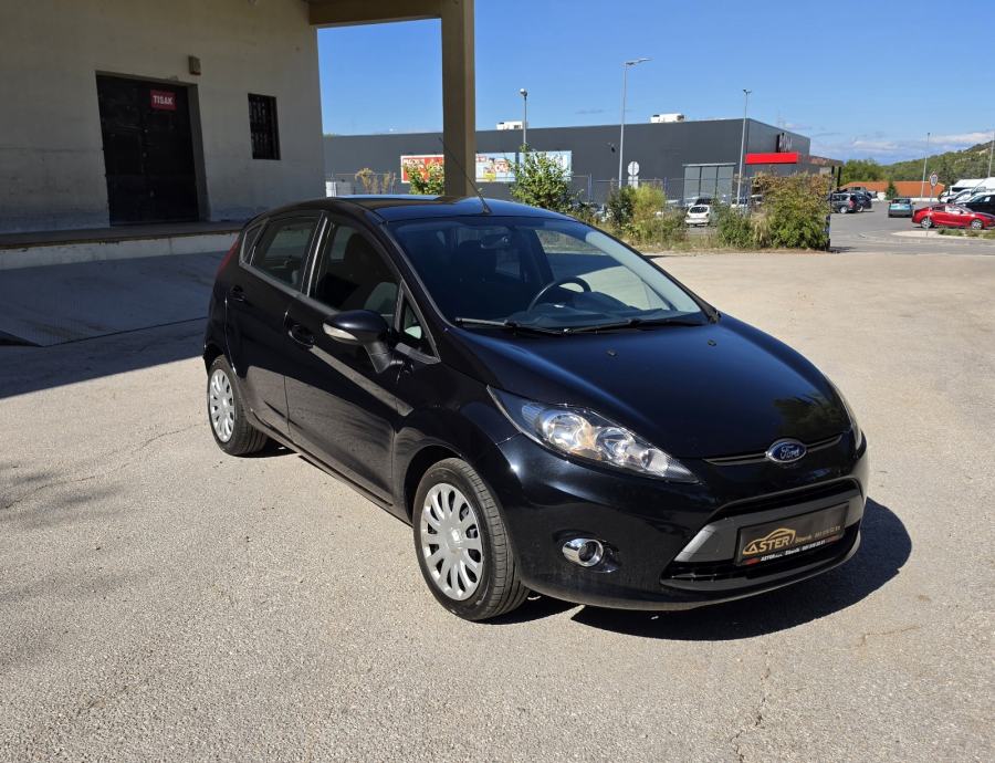 Ford Fiesta 1,2 5 16V TOP STANJE, fotografija 2