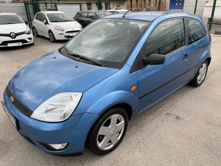 Ford Fiesta 1,3 i, 2003 god.