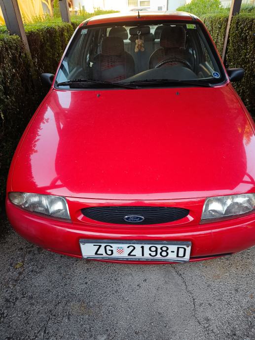 Ford Fiesta 1,3 i, fotografija 2