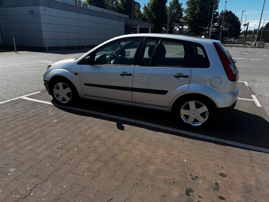 Ford Fiesta 1,4 16V, pogled izvana - slika 5
