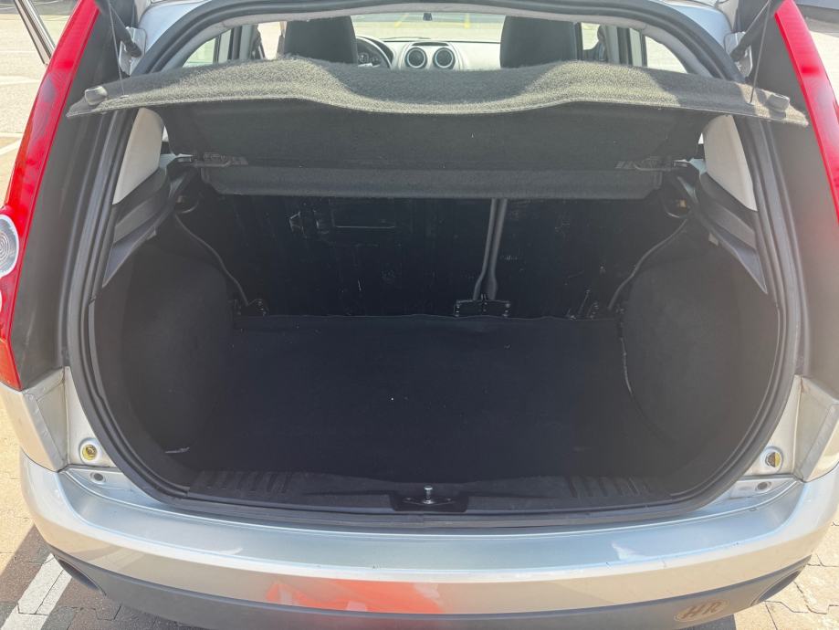 Ford Fiesta 1,4 16V, fotografija 13