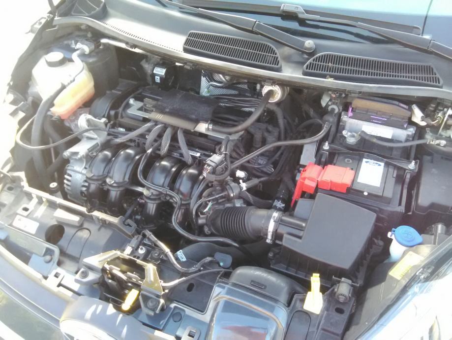 Ford Fiesta 1,4 16V Titanium + LPG Plinska instalacija