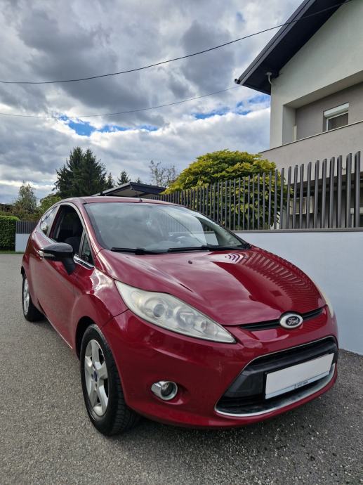 Ford Fiesta 1.4 - REDIZAJN - TITANIUM - NIJE UVOZ -REG 4/27 -POVOLJNO!, fotografija 2