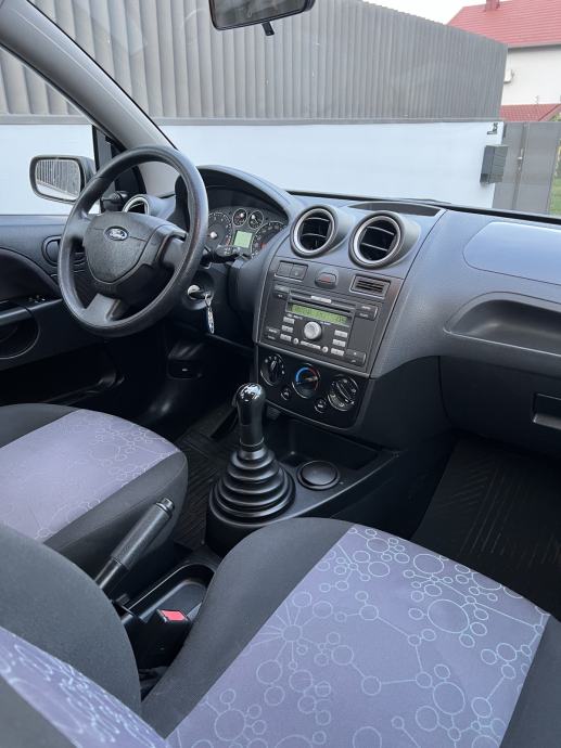 Ford Fiesta 1.4 - REDIZAJN - NIJE UVOZ - KLIMA - 5VRATA - NOVO!, fotografija 17