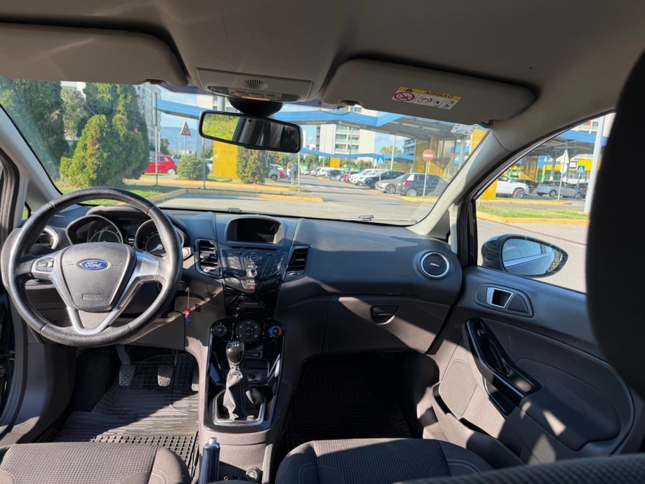 Ford Fiesta 1,5 REGISTRIRAN 09/2026, grijanje prednjih sjedala...., fotografija 6