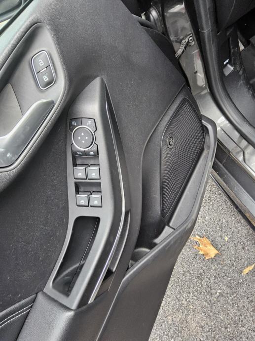 Ford Fiesta 1,5 ST FULL OPREMA, fotografija 6