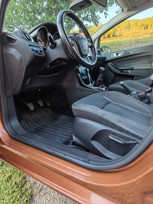Ford Fiesta 1,5, fotografija 20