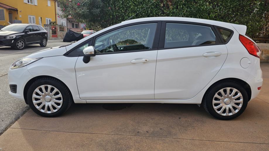 FORD FIESTA 1.5 TDCI 2016 NAVIGACIJA KLIMA SERVISNA, fotografija 8