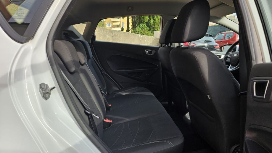 FORD FIESTA 1.5 TDCI 2016 NAVIGACIJA KLIMA SERVISNA, fotografija 16