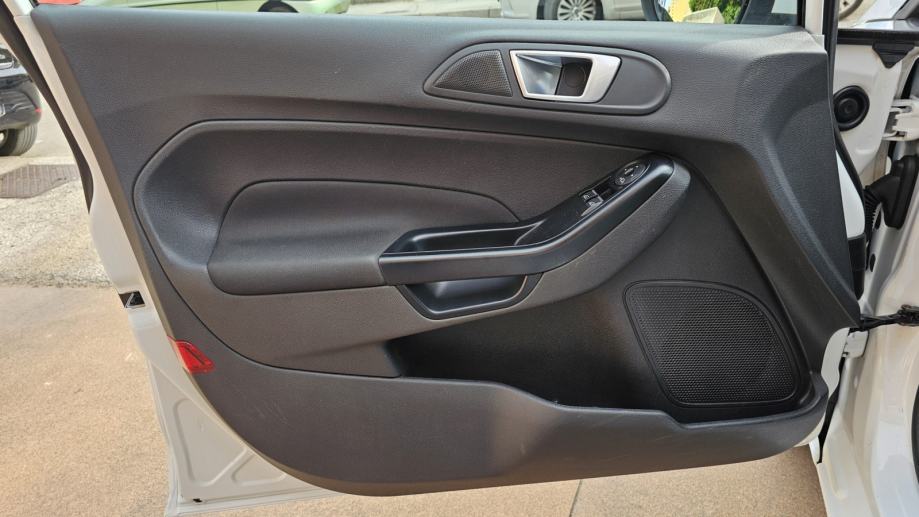 FORD FIESTA 1.5 TDCI 2016 NAVIGACIJA KLIMA SERVISNA, fotografija 18