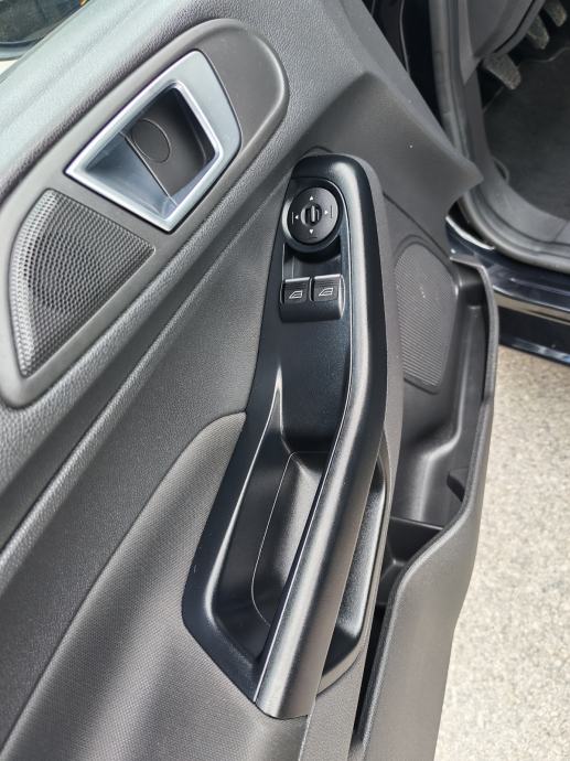 Ford Fiesta 1.5 TDCi 70 kW – 2015. – 164.028 km, fotografija 9